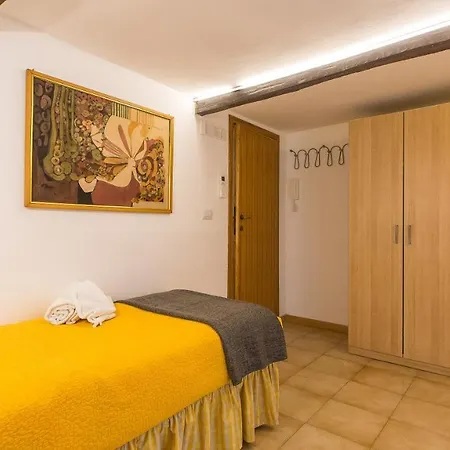 Bovari Apartment
